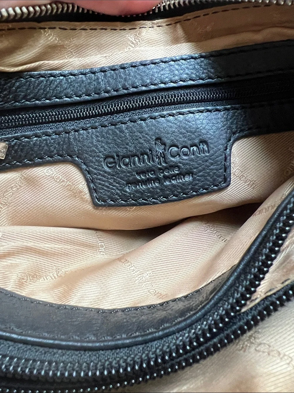 Classic Black Leather Crossbody with Front Zip Pocket